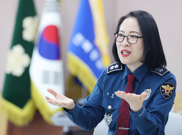 20일 임병숙 전북경찰청장이 취임 뒤 100일을 돌아보며 이룩한 성과와 앞으로의 목표에 대해 말하고 있다.