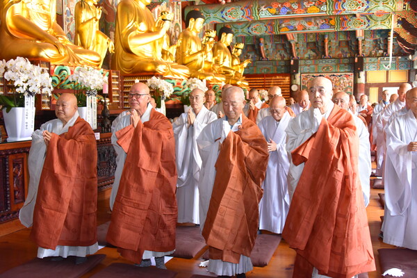 태공당 월주 대종사의 열반 4주기를 기리는 추모 다례가 진행되고 있다. 
