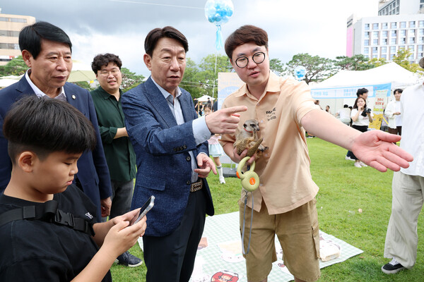 2025 전주시 청년의 날 행사가 시청 앞 노송광장에서 성황리에 개최됐다/ 전주시