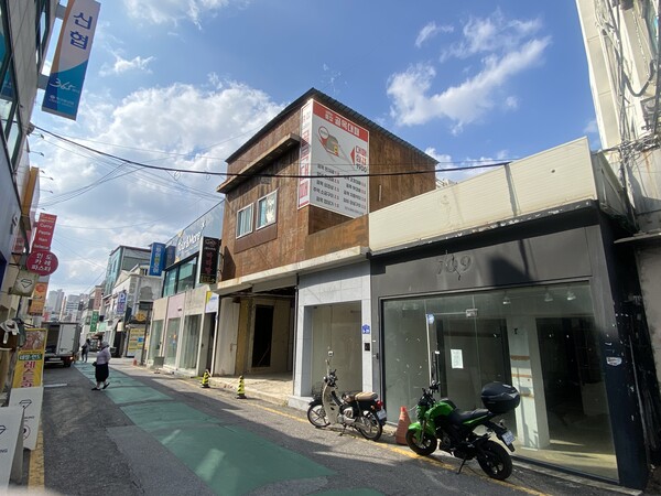 광주 황금동. 텅 비어있는 상가들