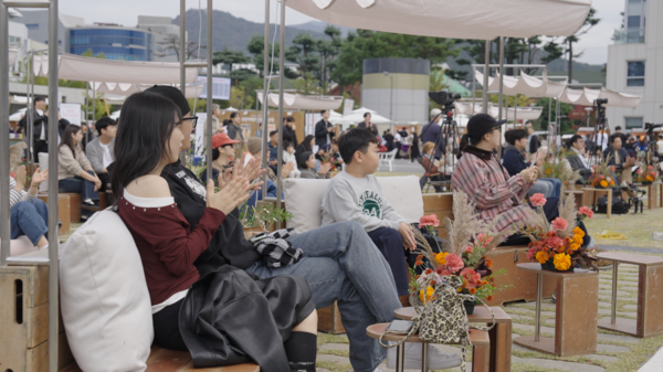 ▲ 동명커피산책에 4만여 명의 발길이 이어졌다.