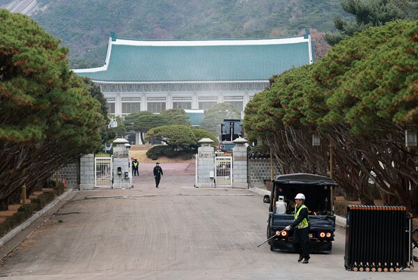 대통령 집무실이 연내 청와대로 복귀할 예정인 가운데 23일 서울 종로구 청와대. /연합